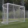 Voetbaldoel 3 x 2 meter JVD135 6 Voetbaldoel 3x2 meter JVD135 van aluminium inclusief doelnet
